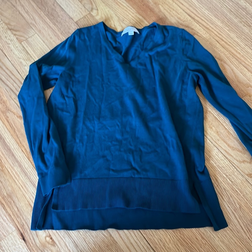 Loft teal v-neck sweater. Light weight & perfect for spring!